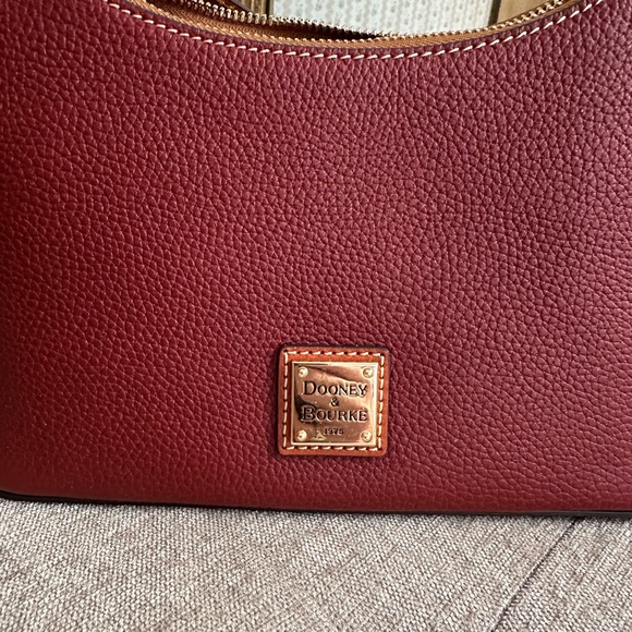 Dooney and bourke shoulder bag - Picture 3 of 4